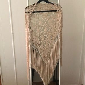 Beautiful Vintage Crochet shawl